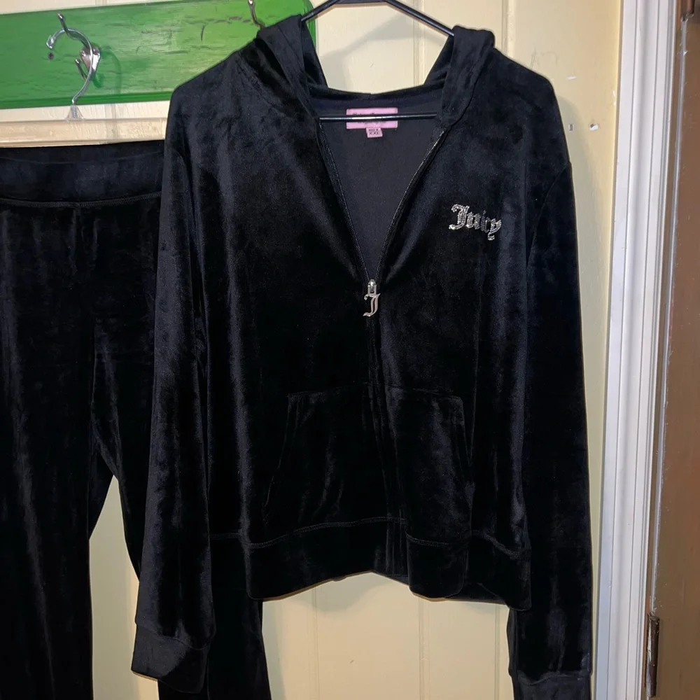 Juicy Couture Black Velour Silver Bling Tracksuit Top-XXL Bottoms- L - Picture 3 of 15